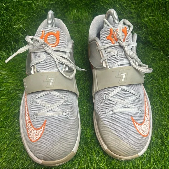 Nike Kids Sneakers Gray and Orange - Picture 2 of 7